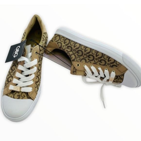 Guess Shoes Size 8 Canvas Monogram Sneakers NWOT - Picture 5 of 16